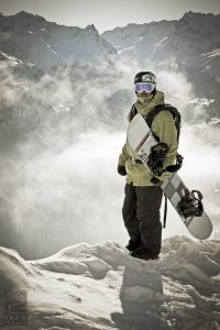 Ready to to trop in with Independent Snowboard School Verbier